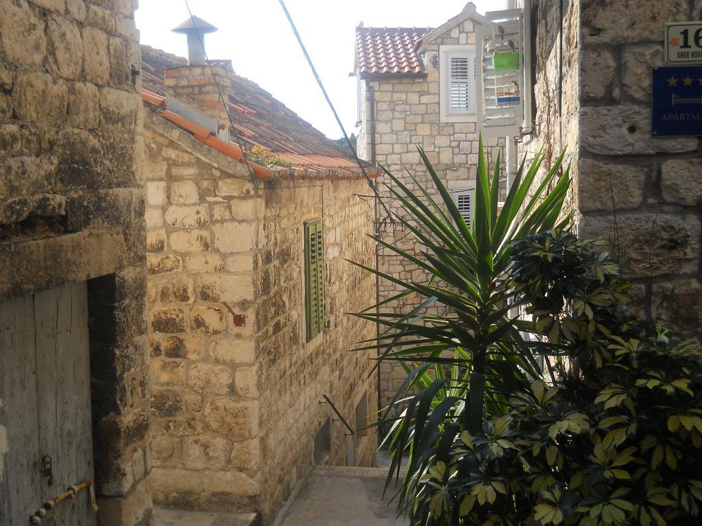 Apartments Ada Novak Hvar Town Zimmer foto